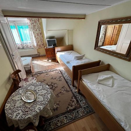 Talizman Etterem Panzio Otel Miskolc Dış mekan fotoğraf